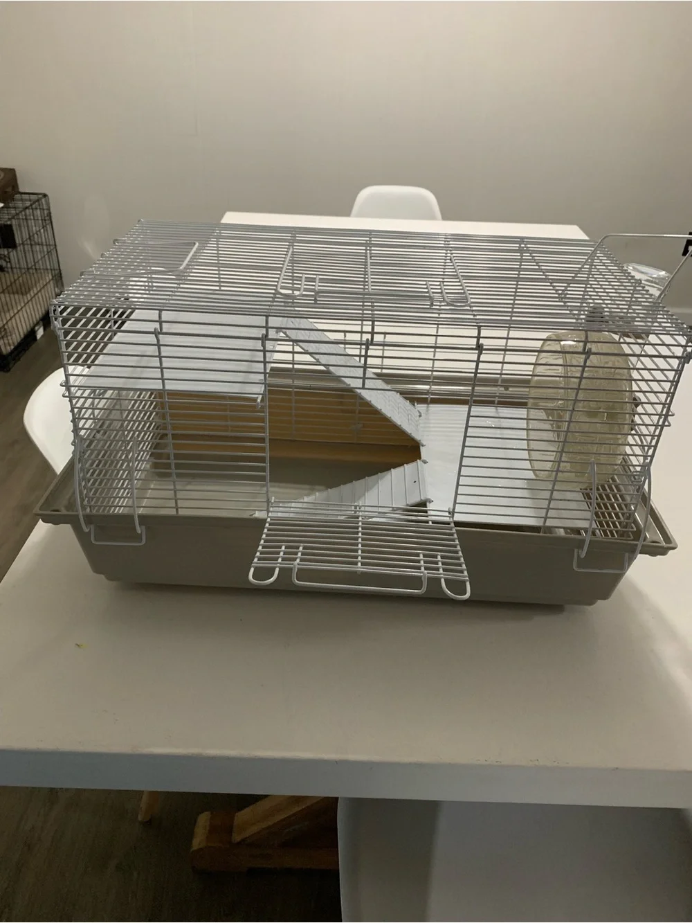 Small Pets Multi-Level Cage with Ramp in White and Beige
